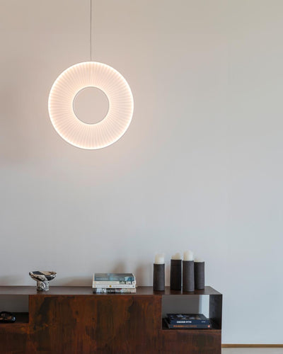 10 Heures 10 Iris Vertical Pendant Light