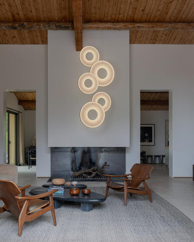 10 Heures 10 Iris Vertical Pendant Light