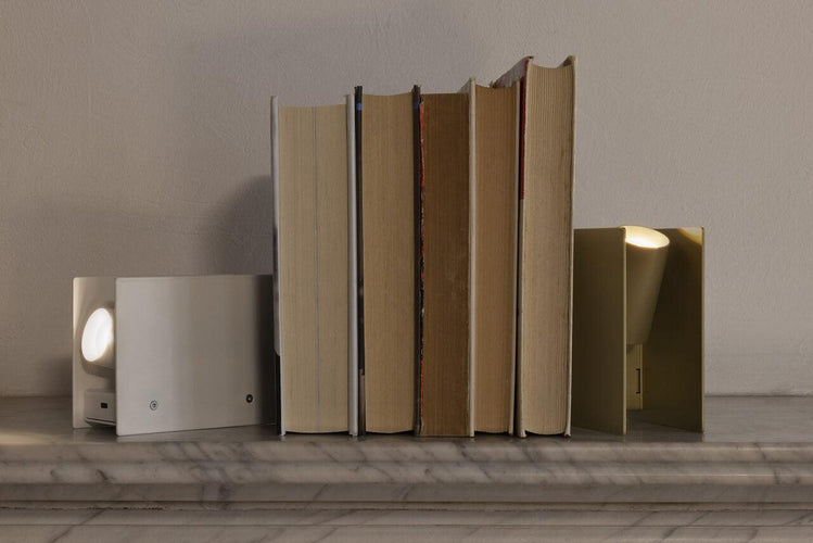 ILTI Luce Plint Battery Mini Portable Table Lamp