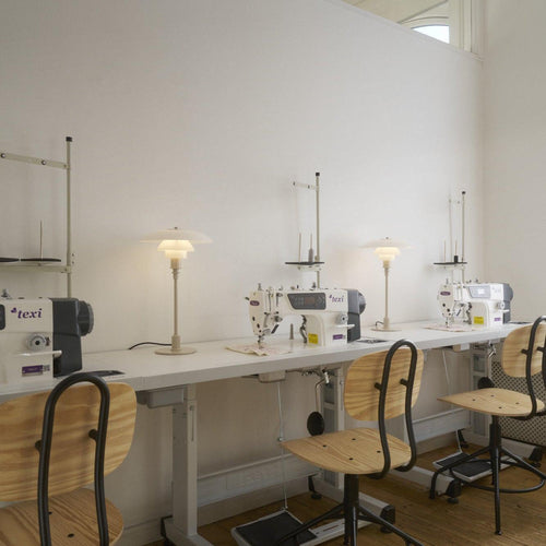 Louis Poulsen PH 3/2 Table Lamp