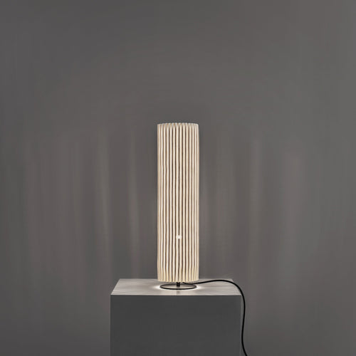 a-emotional light Núa Table Lamp