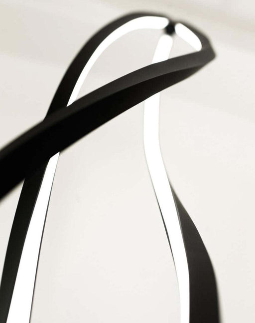 Nemo In The Wind Vertical Pendant Light