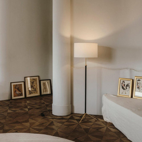 Santa & Cole Pie de Salón Floor Lamp