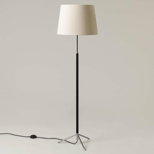 Santa & Cole Pie de Salón Floor Lamp