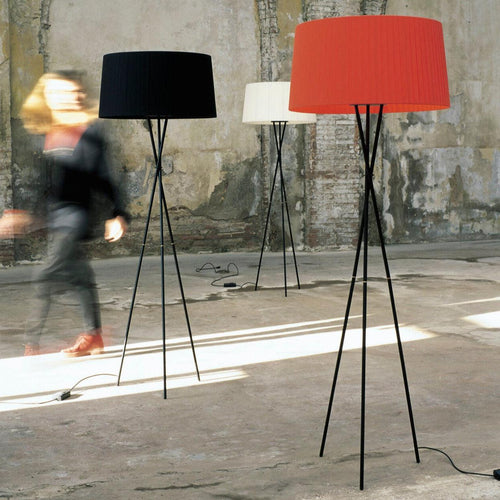 Santa & Cole Trípode Floor Lamp