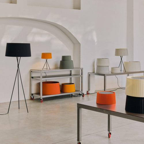 Santa & Cole Trípode Floor Lamp