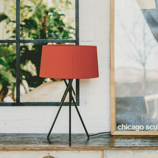 Santa & Cole Trípode Table Lamp