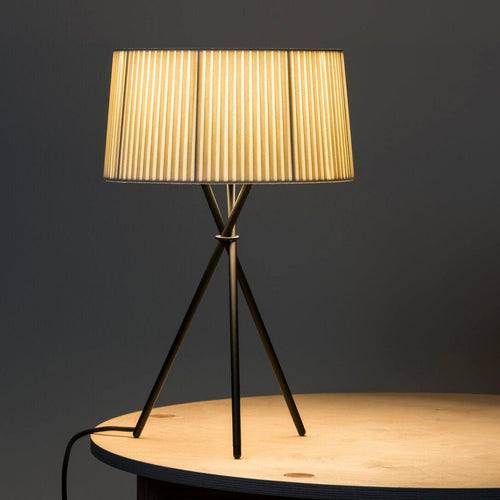 Santa & Cole Trípode Table Lamp