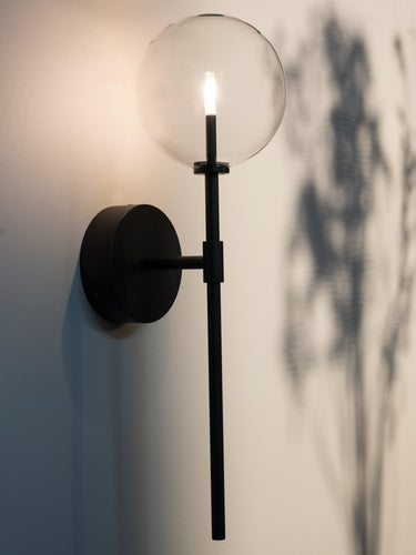 Schwung Dawn Single Wall Light