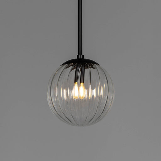 Schwung Globe Single Pendant Light