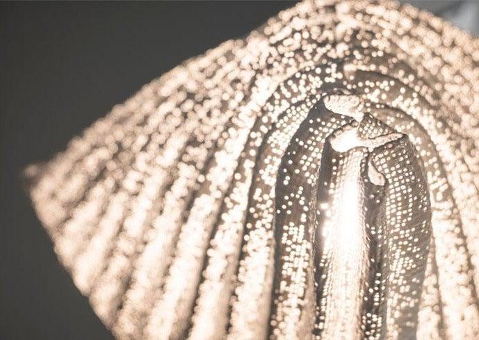 a-emotional light Lea Pendant Light