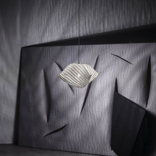 a-emotional light Lea Pendant Light