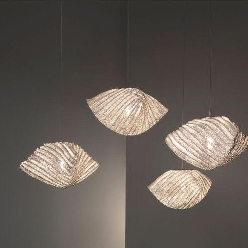 a-emotional light Lea Pendant Light