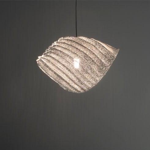 a-emotional light Lea Pendant Light