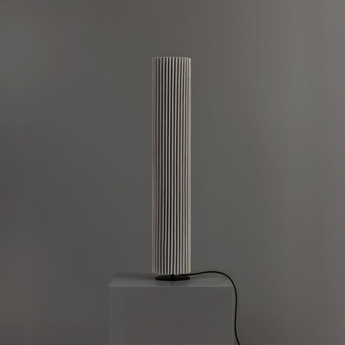 a-emotional light Núa Table Lamp