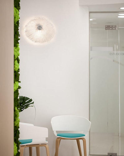 a-emotional light Onn Wall Light