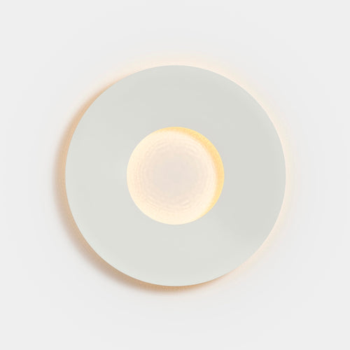 a-emotional light Umbra Round Wall Light
