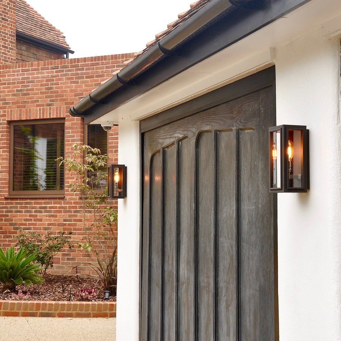 Cressida & Rose Windsor Outdoor Wall Light