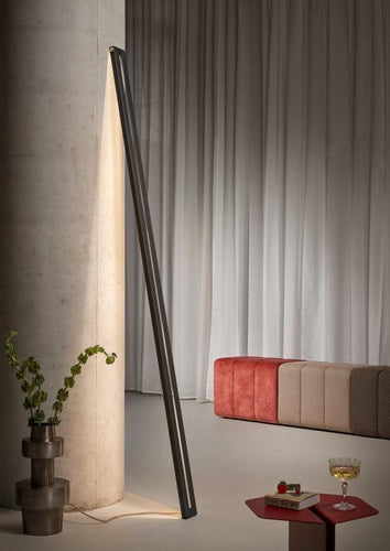Jacco Maris Framed Leaning Floor Lamp