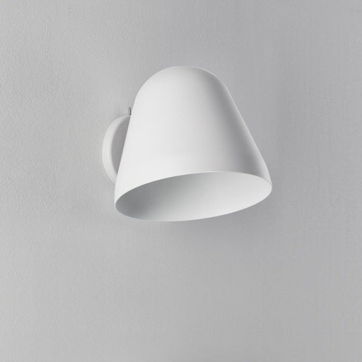 Nyta Tilt Short Wall Light