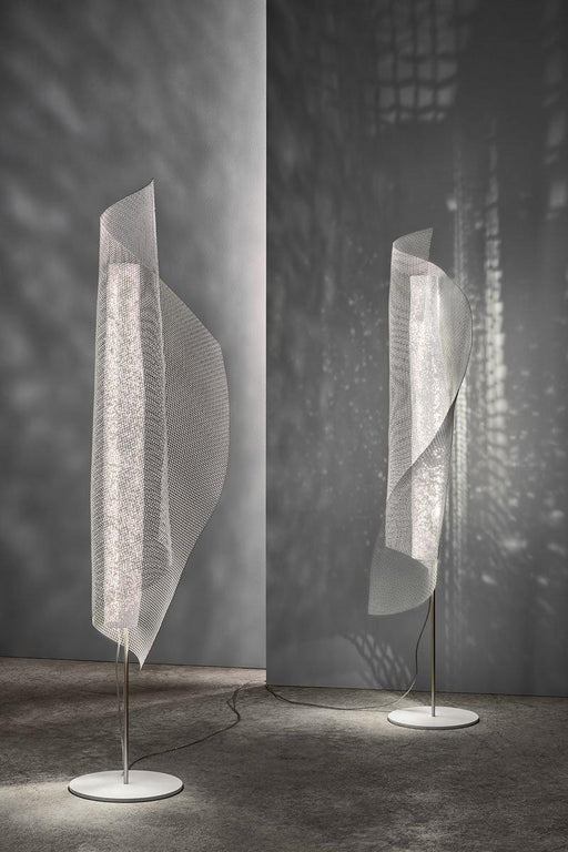 a-emotional light Clara Floor Lamp