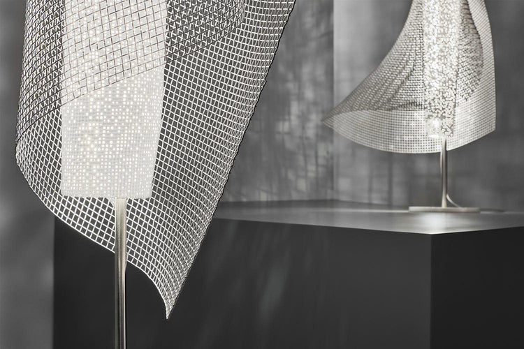 a-emotional light Clara Table Lamp