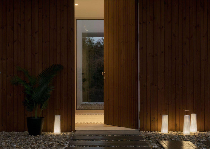 a-emotional light Hipatia Portable Table Lamp