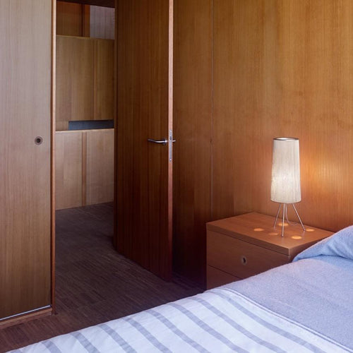 a-emotional light Ura Table Lamp